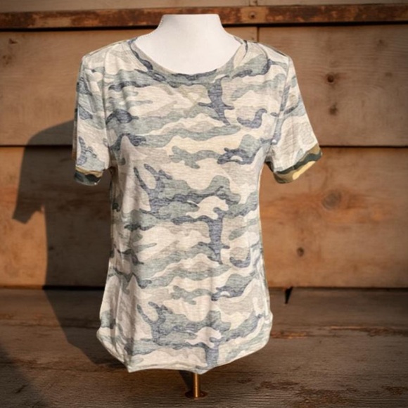 Camo T shirt Hem & Thread Camo 
outside stitching Size Medium NWT - Picture 5 of 13
